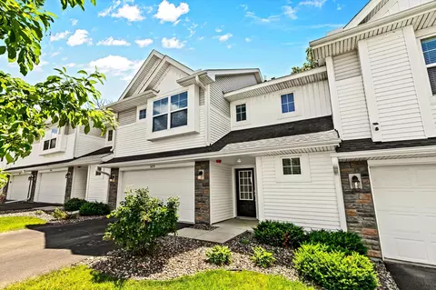 5899 Moonlight Way NE, Prior Lake, MN 55372