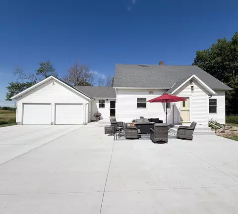 15236 King Ave, Wilmont, MN 56185