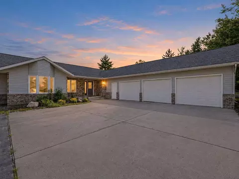 4304 Alder St NE, Bemidji, MN 56601