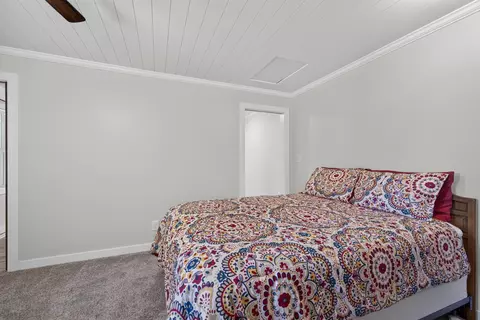Bedroom - 5335 Pine Beach Rd, Brainerd, MN 56401 photo 2 of 6