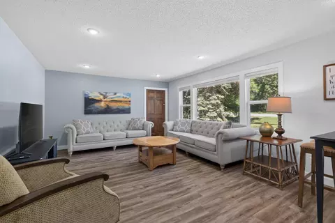 Living - 5335 Pine Beach Rd, Brainerd, MN 56401 photo 1 of 2