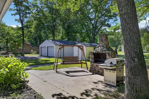 Exterior - 5335 Pine Beach Rd, Brainerd, MN 56401 photo 4 of 8