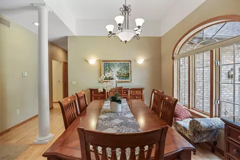 Dining - 1443 18th Ave NW, Faribault, MN 55021 photo 3 of 4