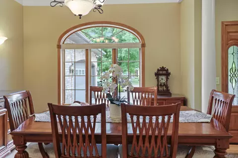 Dining - 1443 18th Ave NW, Faribault, MN 55021 photo 1 of 4