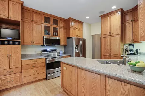 Kitchen - 1443 18th Ave NW, Faribault, MN 55021 photo 3 of 3