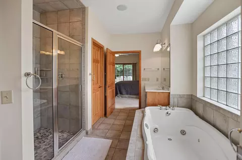 Bath - 1443 18th Ave NW, Faribault, MN 55021 photo 2 of 9