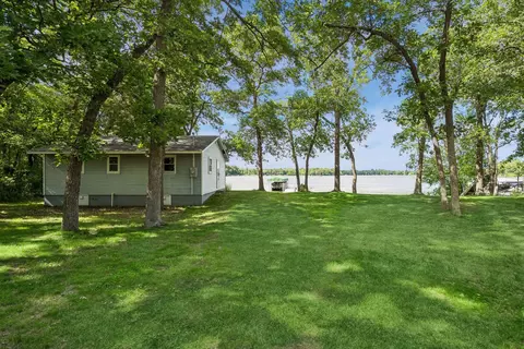 11388 49th St, Clear Lake, MN 55319