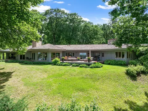 22 Evergreen Rd, North Oaks, MN 55127