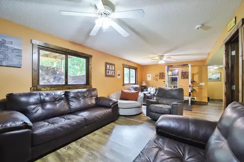 Living - 9865 70th Ave, Brainerd, MN 56401 photo 9 of 9