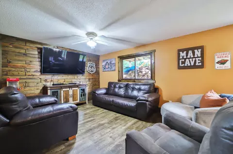 Living - 9865 70th Ave, Brainerd, MN 56401 photo 6 of 9