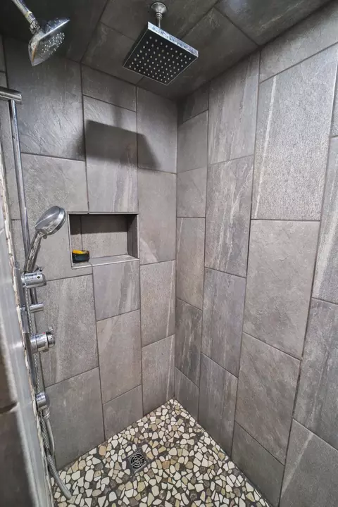 Bath - 9865 70th Ave, Brainerd, MN 56401 photo 2 of 3