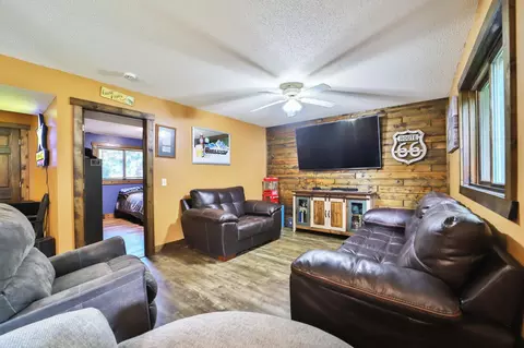 Living - 9865 70th Ave, Brainerd, MN 56401 photo 7 of 9