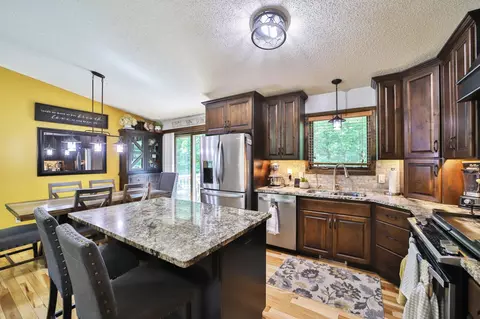 Kitchen - 9865 70th Ave, Brainerd, MN 56401 photo 3 of 5