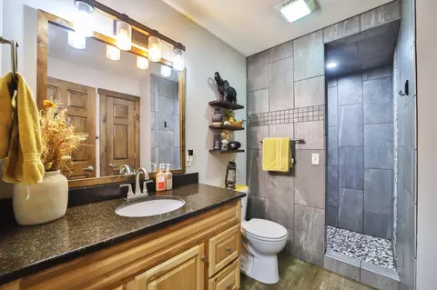 Bath - 9865 70th Ave, Brainerd, MN 56401 photo 1 of 3