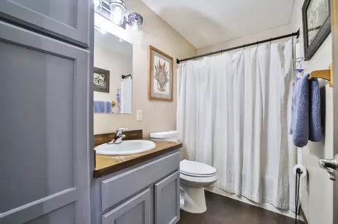 Bath - 9865 70th Ave, Brainerd, MN 56401 photo 3 of 3