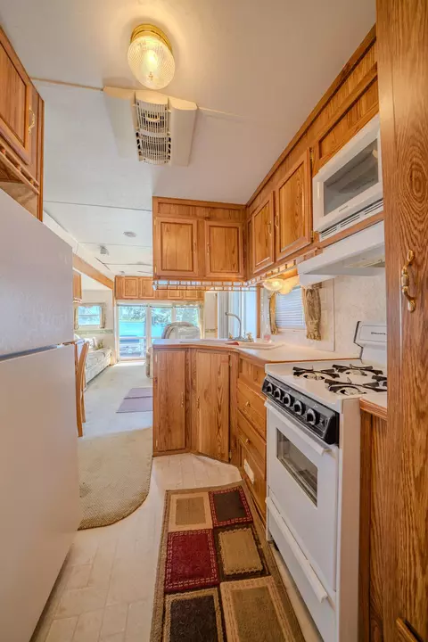 Kitchen - 29309 Era Cir, Burtrum, MN 56318 photo 3 of 3