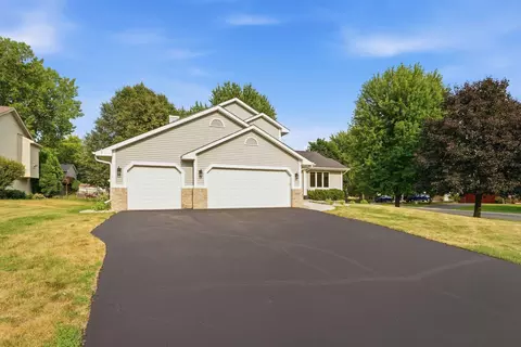 Exterior - 3698 Willbrook Ct, Eagan, MN 55123 photo 9 of 14