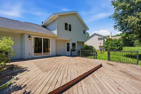 Exterior - 3698 Willbrook Ct, Eagan, MN 55123 photo 4 of 8