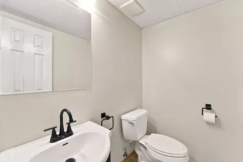 Bath - 3698 Willbrook Ct, Eagan, MN 55123 photo 1 of 3