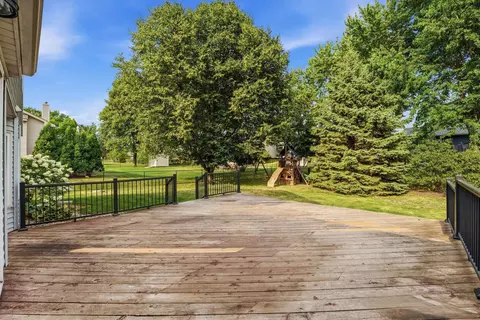 Exterior - 3698 Willbrook Ct, Eagan, MN 55123 photo 7 of 14