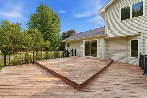 Exterior - 3698 Willbrook Ct, Eagan, MN 55123 photo 8 of 14
