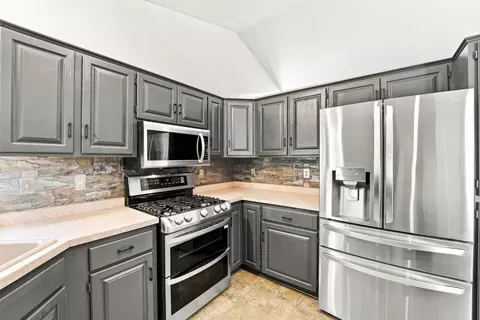 Kitchen - 3698 Willbrook Ct, Eagan, MN 55123 photo 2 of 4