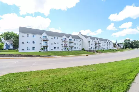 101 Albion Ave #307, Fairmont, MN 56031