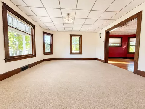 Living - 1300 S Section Ave, Spring Valley, MN 55975 photo 4 of 5