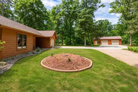 9087 Garden View Rd, Nisswa, MN 56468