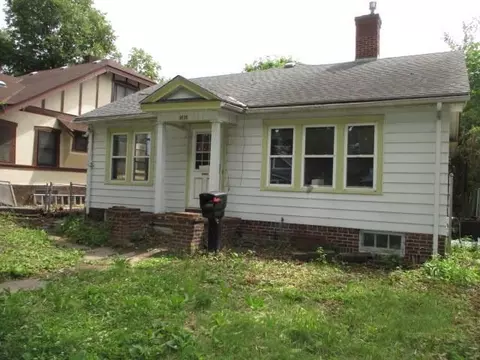 2650 James Ave N, Minneapolis, MN 55411