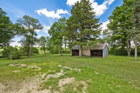 Exterior - 21500 Hayward Ave, Faribault, MN 55021 photo 4 of 5