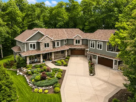 14708 Woodhaven Rd, Minnetonka, MN 55345