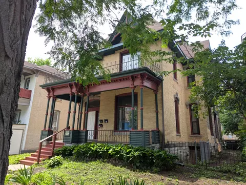 2106 Elliot Ave, Minneapolis, MN 55404