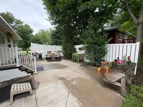 Exterior - 424 S Haven St, Appleton, MN 56208 photo 6 of 8