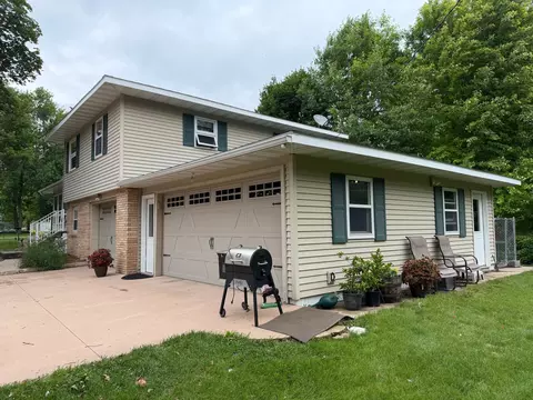 Exterior - 424 S Haven St, Appleton, MN 56208 photo 3 of 8