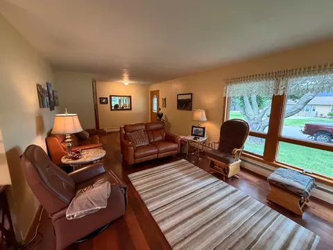 Living - 424 S Haven St, Appleton, MN 56208 photo 2 of 4