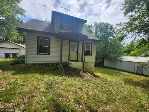 8721 Saint Croix Trl S, Hastings, MN 55033