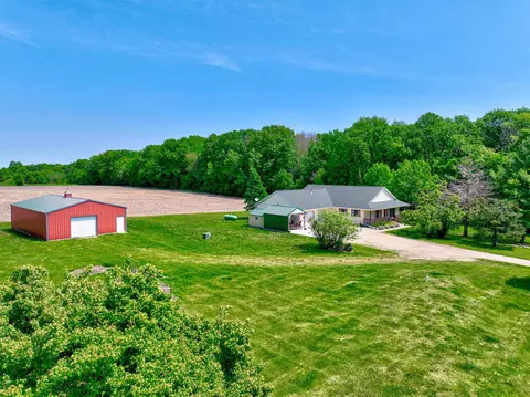 w5516 690th Avenue, Beldenville, WI 54003