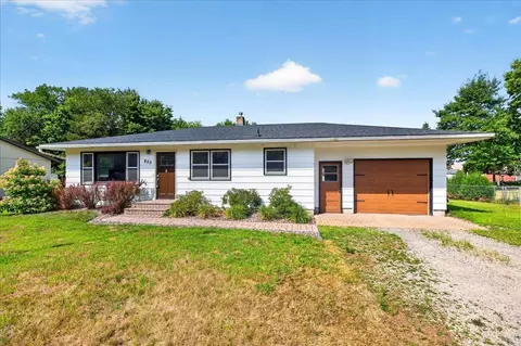 855 Spring St, Clearwater, MN 55320