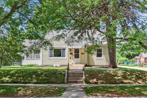 3857 Zane Ave N, Robbinsdale, MN 55422