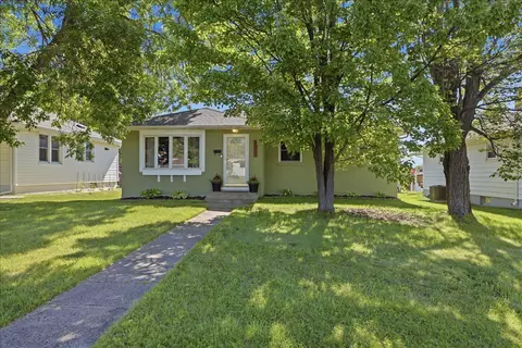 3926 3rd Ave E, Hibbing, MN 55746