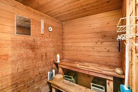 Bath - 30149 E Shore Dr, Pengilly, MN 55775 photo 3 of 3