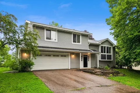 9319 173rd St W, Lakeville, MN 55044