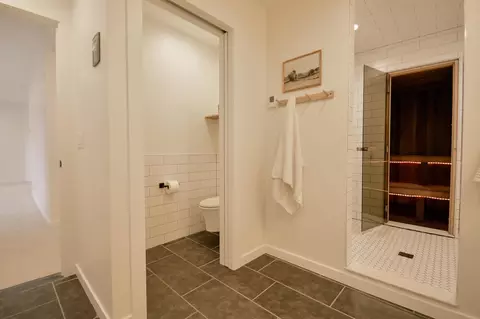 Bath - 5721 94th Ave N, Loretto, MN 55357 photo 13 of 16
