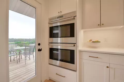 Kitchen - 5721 94th Ave N, Loretto, MN 55357 photo 11 of 11