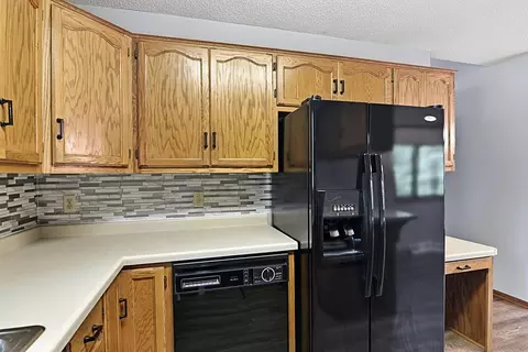 Kitchen - 4200 237th St, Saint Cloud, MN 56301 photo 3 of 4