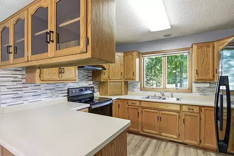 Kitchen - 4200 237th St, Saint Cloud, MN 56301 photo 4 of 4