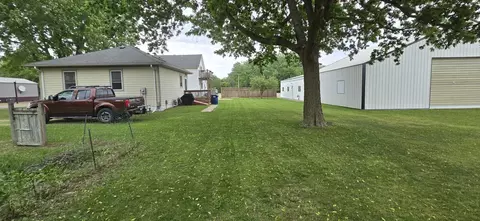 Exterior - 101 Wilson St, Springfield, MN 56087 photo 2 of 5