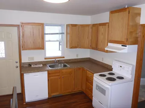 Kitchen - 101 Wilson St, Springfield, MN 56087 photo 4 of 4