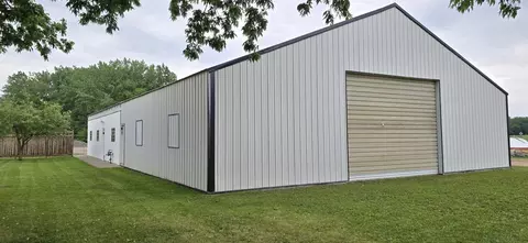 Exterior - 101 Wilson St, Springfield, MN 56087 photo 4 of 5